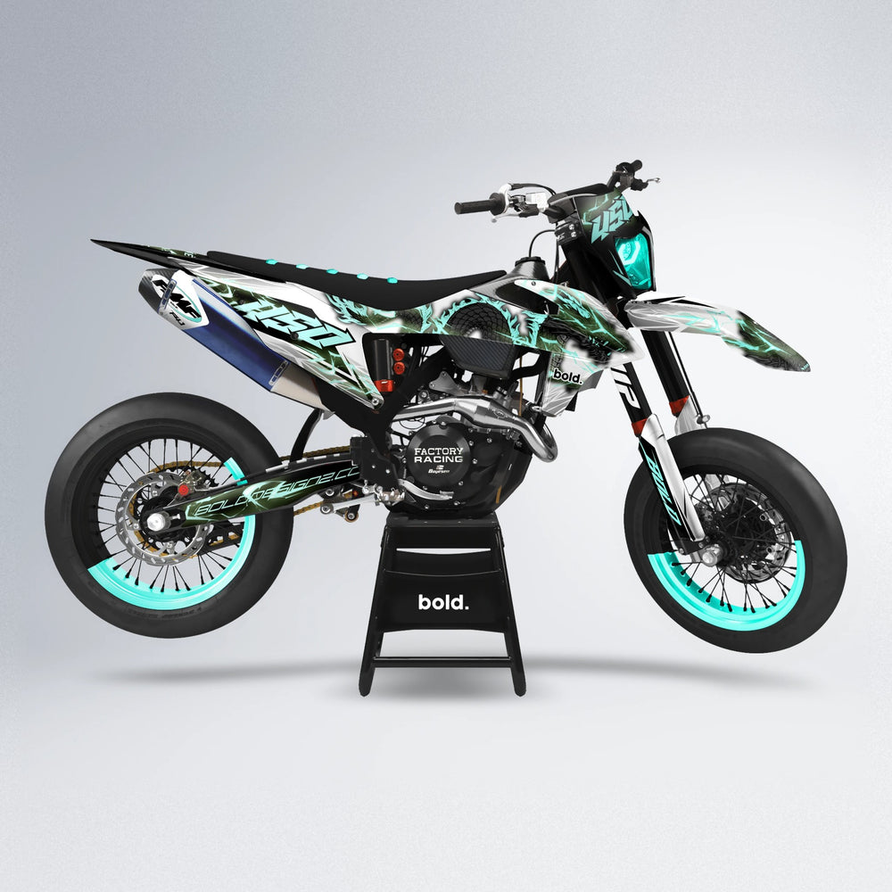 DERAGON supermoto graphics kit in Mint