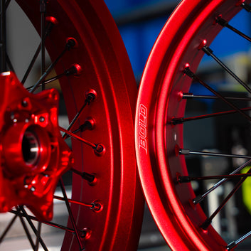 bold. FULL Red - Supermoto Wheelset
