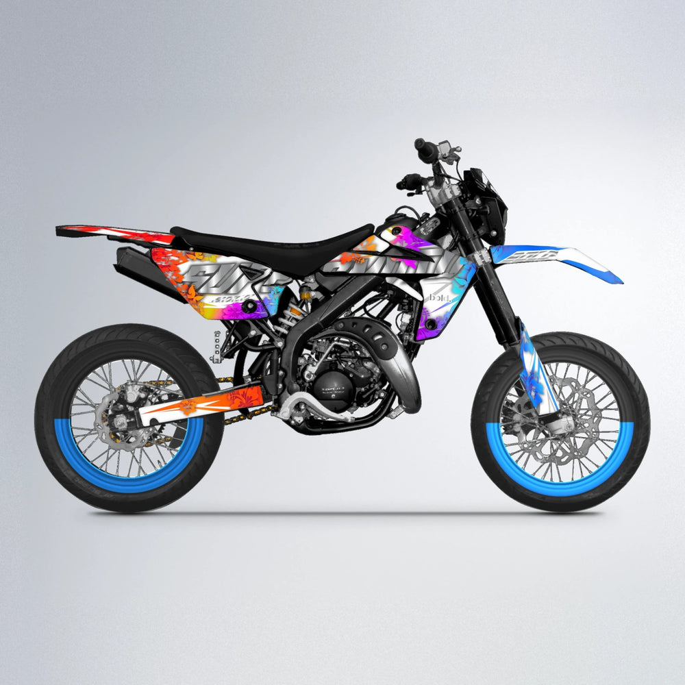 WNICOO Rieju MRT supermoto graphics kit in Sunset Fade