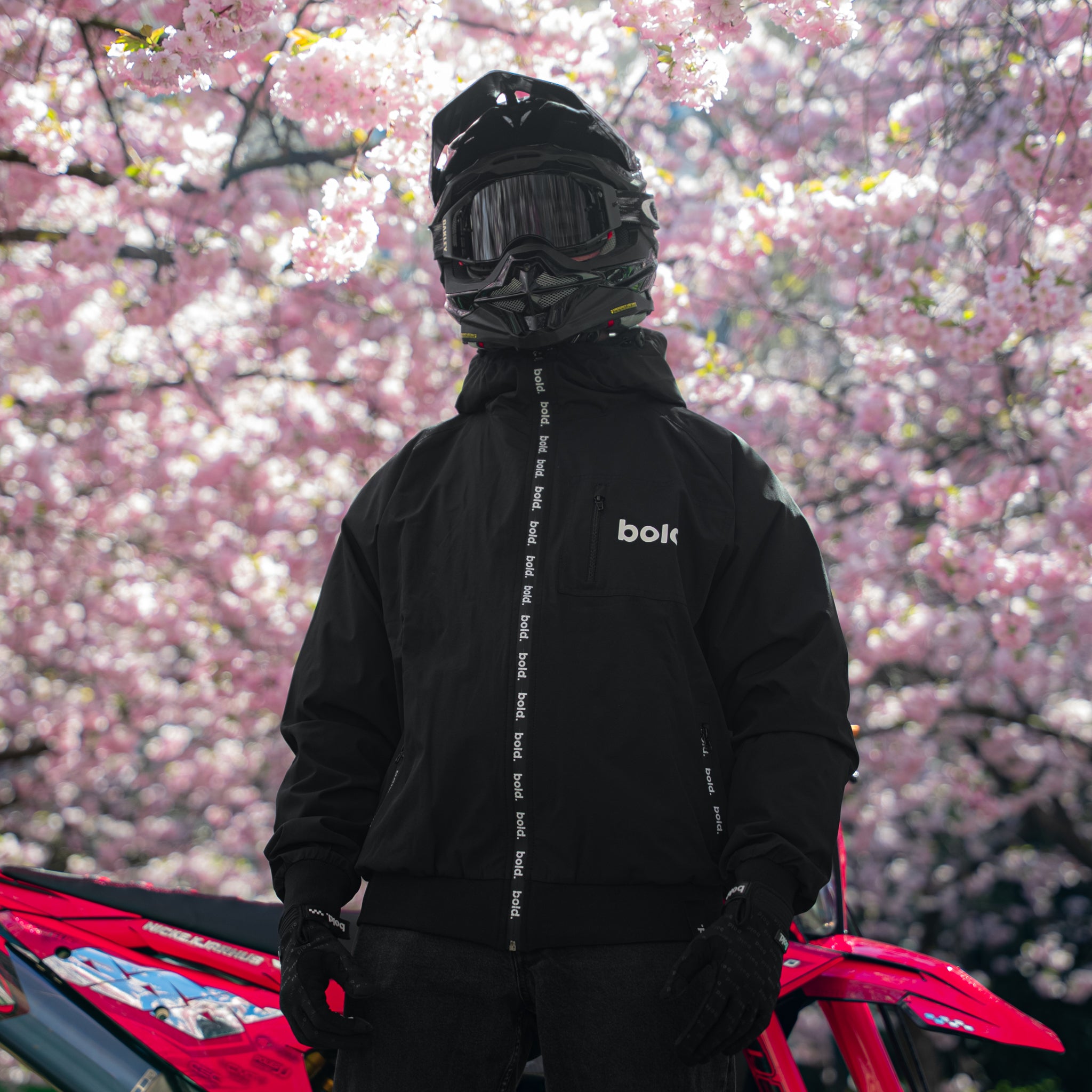 bold. Slipstream Windbreaker Original