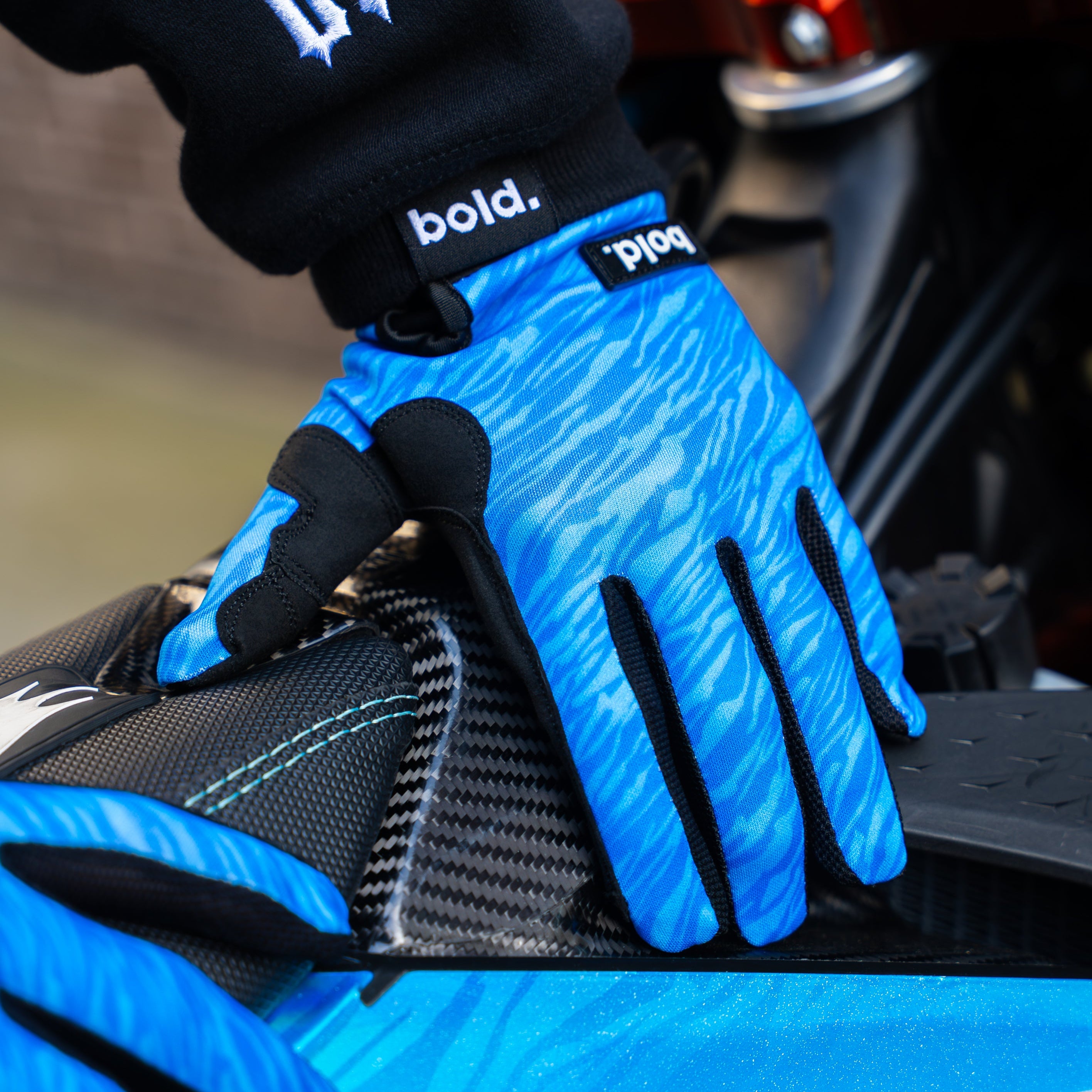 bold. NTK V5 SWIFT MX GLOVES - Bolddesignz