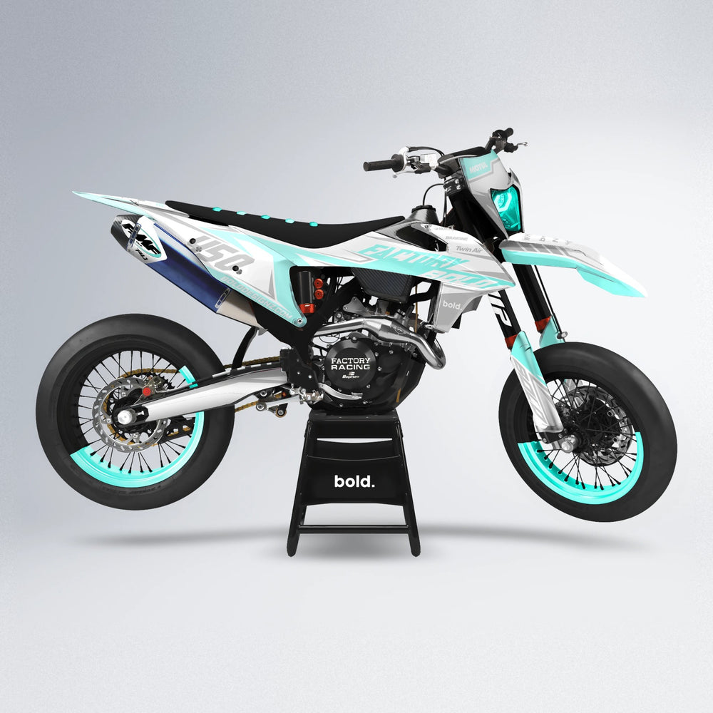 GLOBBY supermoto graphics kit in Mint