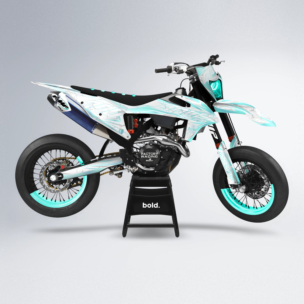 LINAAAROS supermoto graphics kit in Mint