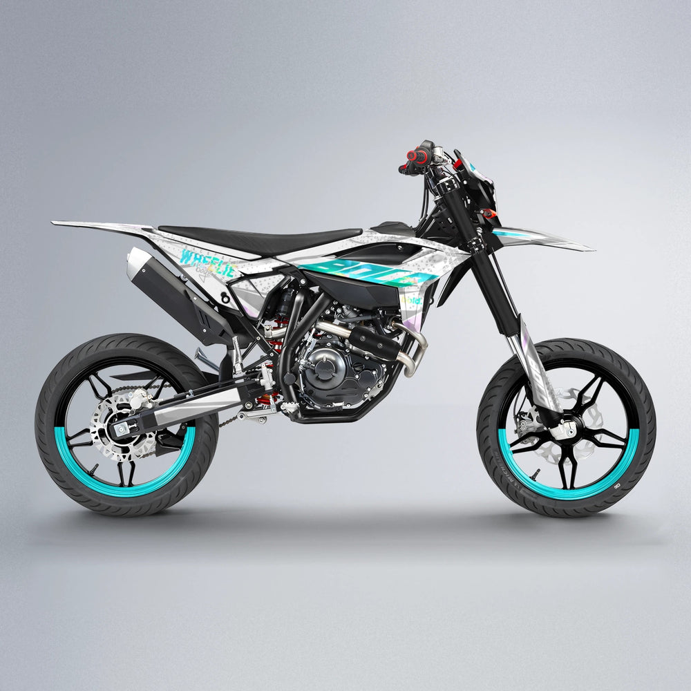 SKOOVBY Beta supermoto graphics kit in Teal